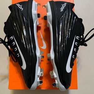 SOLD✔️✔️✔️